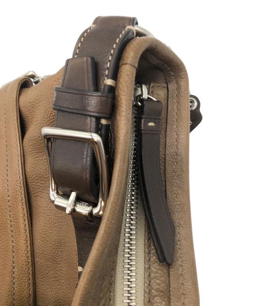COACH（コーチ）COACH (コーチ) HARRISON East West Satchel（ハリソン イーストウエスト サッチェル） ブラウンの古着・服飾アイテム