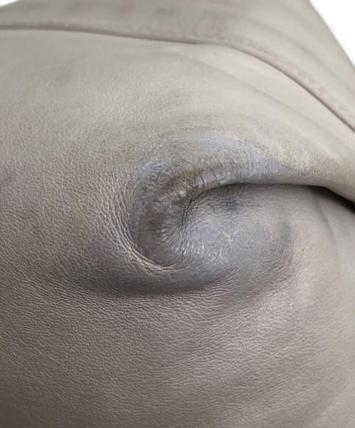 Saint Laurent Paris（サンローランパリ）Saint Laurent Paris (サンローランパリ) テディバケット ショルダーバッグ アイボリーの古着・服飾アイテム