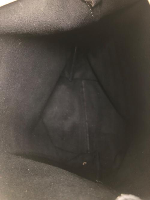 Saint Laurent Paris（サンローランパリ）Saint Laurent Paris (サンローランパリ) テディバケット ショルダーバッグ アイボリーの古着・服飾アイテム