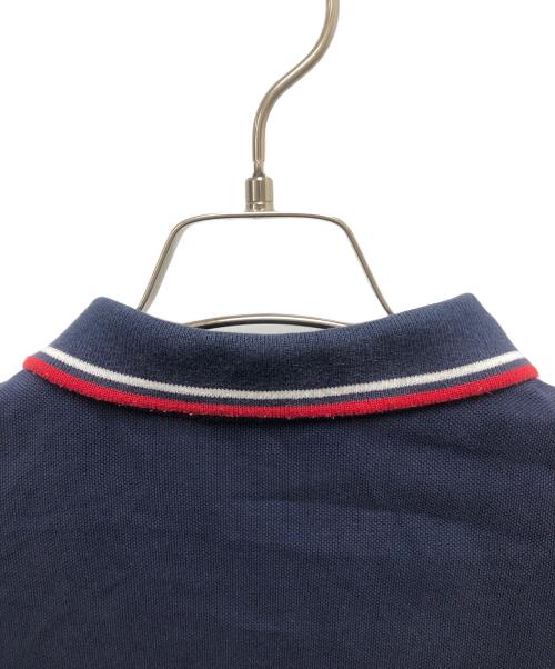 PRADA（プラダ）PRADA (プラダ) ポロシャツ ネイビー×レッド サイズ:SIZE Lの古着・服飾アイテム