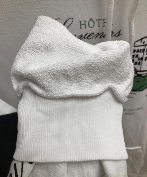 A.P.C.（アーペーセー）A.P.C. (アーペーセー) JJJJound (ジョウンド) Hôtel Souvenirs Hoodie パーカー ホワイト サイズ:SIZE Mの古着・服飾アイテム