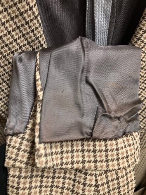 BALZO（バルゾ）BALZO (バルゾ) テーラードジャケット ベージュ サイズ:SIZE 50の古着・服飾アイテム