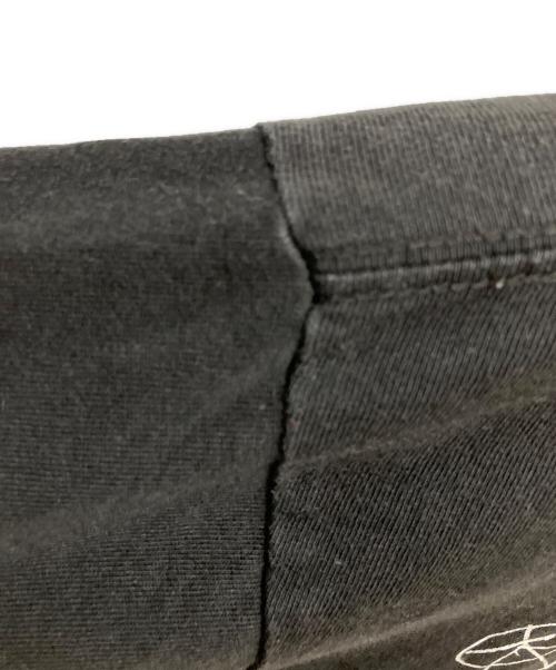 BIOTOP（ビオトープ）BIOTOP (ビオトープ) Bruce Weber Photo T-shirtsDogs group: Montauk, NY in 2008 Tシャツ ブラック サイズ:SIZE XLの古着・服飾アイテム