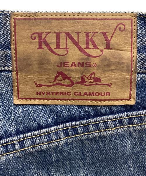 Hysteric Glamour（ヒステリックグラマー）Hysteric Glamour (ヒステリックグラマー) ステッカープリントダメージデニムパンツ インディゴ サイズ:SIZE W28×L32の古着・服飾アイテム