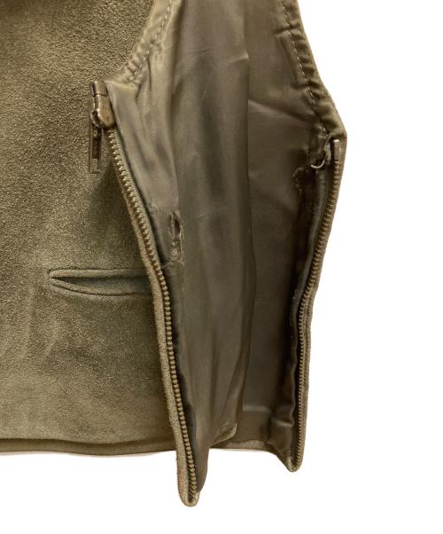 EMPORIO ARMANI（エンポリオアルマーニ）EMPORIO ARMANI (エンポリオアルマーニ) レザーベスト オリーブ サイズ:不明の古着・服飾アイテム