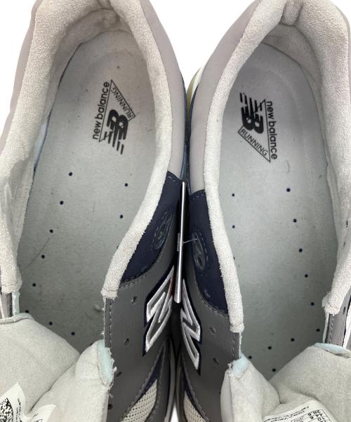 NEW BALANCE（ニューバランス）NEW BALANCE (ニューバランス) スニーカー グレー×ネイビー サイズ:SIZE 28.5cm 未使用品の古着・服飾アイテム