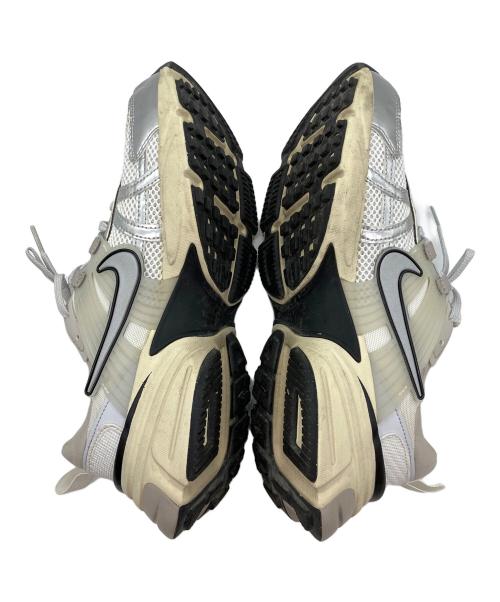 NIKE（ナイキ）NIKE (ナイキ) V2K Run Shoes（V2Kランシューズ） グレー サイズ:SIZE 27cmの古着・服飾アイテム