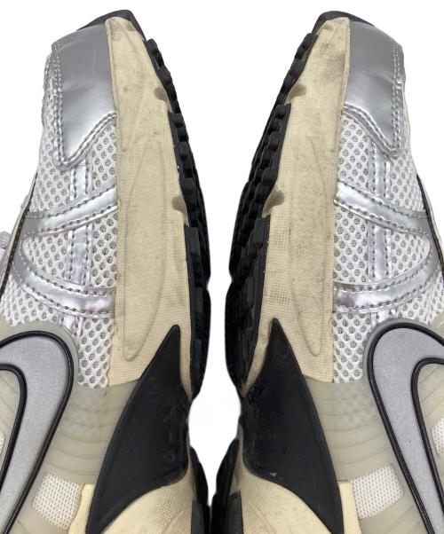 NIKE（ナイキ）NIKE (ナイキ) V2K Run Shoes（V2Kランシューズ） グレー サイズ:SIZE 27cmの古着・服飾アイテム