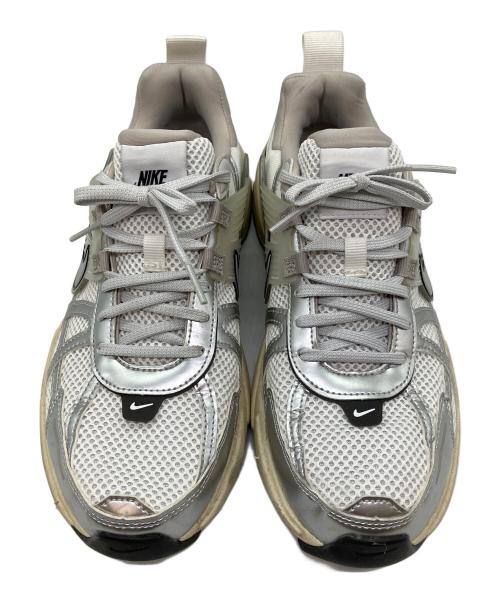 NIKE（ナイキ）NIKE (ナイキ) V2K Run Shoes（V2Kランシューズ） グレー サイズ:SIZE 27cmの古着・服飾アイテム