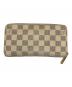 LOUIS VUITTON（ルイ ヴィトン）の古着「ダミエ・アズール　ジッピー ウォレット」｜ベージュ