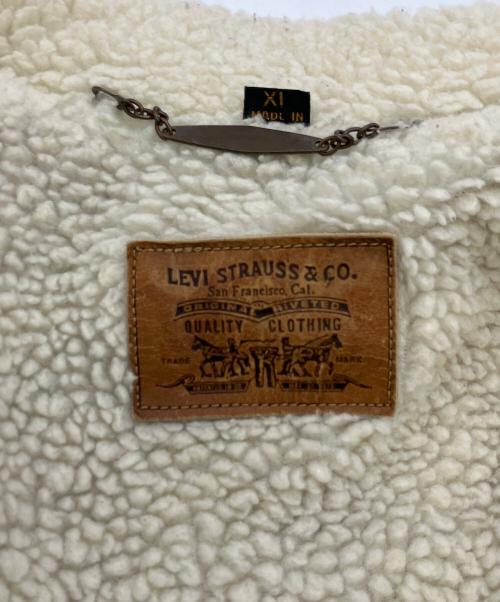 LEVI'S（リーバイス）LEVI'S (リーバイス) ボアジャケット ベージュ サイズ:SIZE XLの古着・服飾アイテム