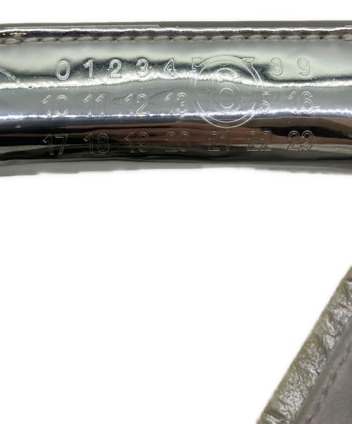 MM6 Maison Margiela（エムエムシックスメゾンマルジェラ）MM6 Maison Margiela (エムエムシックスメゾンマルジェラ) ミニバッグ シルバーの古着・服飾アイテム