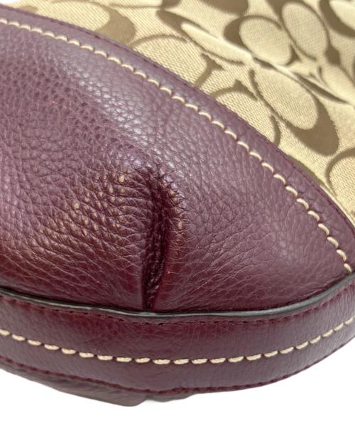 COACH（コーチ）COACH (コーチ) シグネチャー　ショルダーバッグ ベージュ×パープルの古着・服飾アイテム