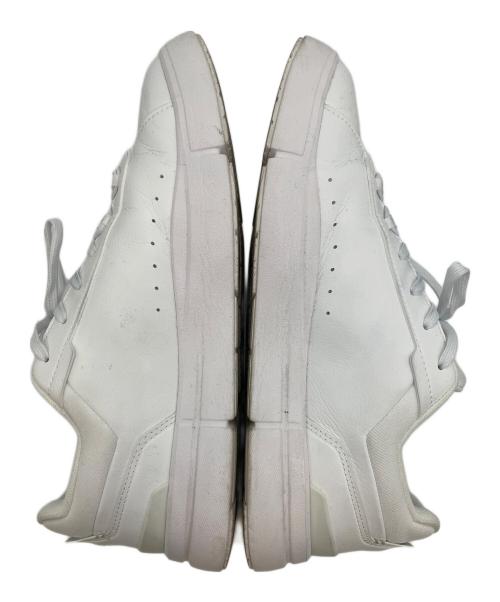 on（オン）on (オン) THE ROGER Advantage（ロジャーアドバンテージ） ホワイト サイズ:SIZE 27cmの古着・服飾アイテム