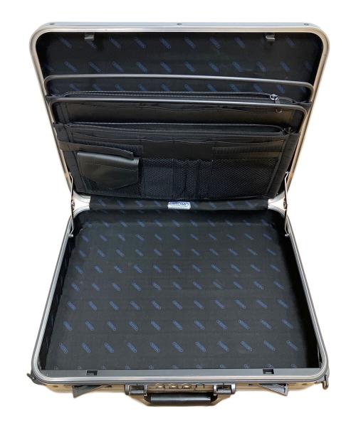 RIMOWA（リモワ）RIMOWA (リモワ) アタッシュケース シルバーの古着・服飾アイテム