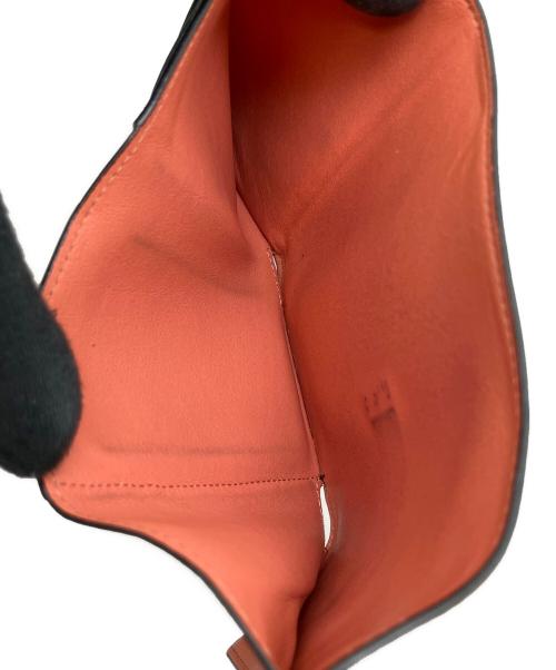 LOEWE（ロエベ）LOEWE (ロエベ) アナグラム　バーティカル ウォレット スモール ベージュ×ピンクの古着・服飾アイテム