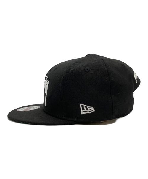 New Era（ニューエラ）New Era (ニューエラ) stussy (ステューシー) キャップ ブラック×グリーンの古着・服飾アイテム