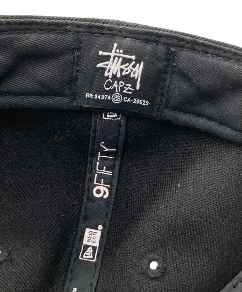 New Era（ニューエラ）New Era (ニューエラ) stussy (ステューシー) キャップ ブラック×グリーンの古着・服飾アイテム