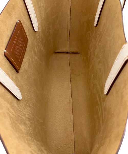 COACH（コーチ）COACH (コーチ) レキシー　トートバッグ ホワイトの古着・服飾アイテム