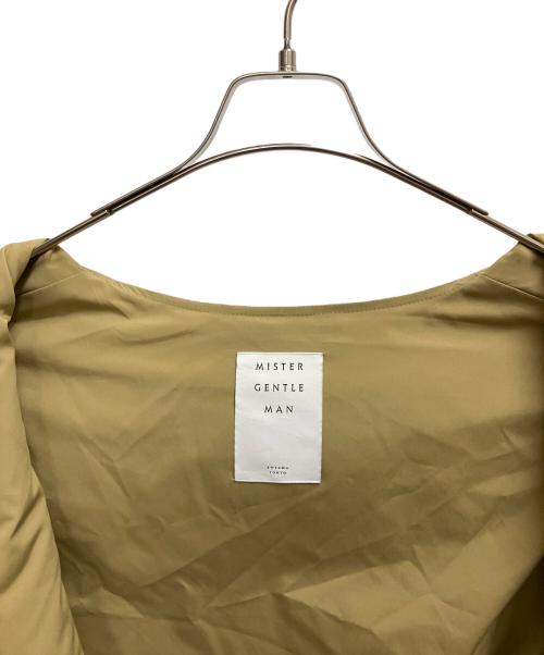 Mr.Gentleman（ミスタージェントルマン）Mr.Gentleman (ミスタージェントルマン) PUFFER SHORT DOWN JACKET ダウンジャケット ベージュ サイズ:SIZE Lの古着・服飾アイテム