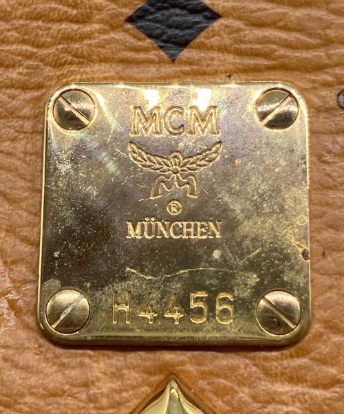 MCM（エムシーエム）MCM (エムシーエム) リュック ブラウンの古着・服飾アイテム
