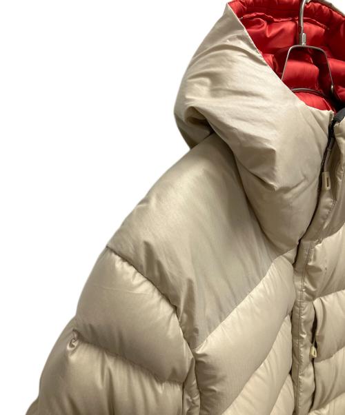 Patagonia（パタゴニア）Patagonia (パタゴニア) ダウンジャケット ベージュ サイズ:SIZE Sの古着・服飾アイテム