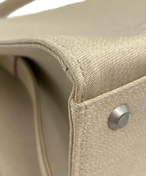 GIVENCHY（ジバンシィ）GIVENCHY (ジバンシィ) ハンドバッグ ベージュの古着・服飾アイテム