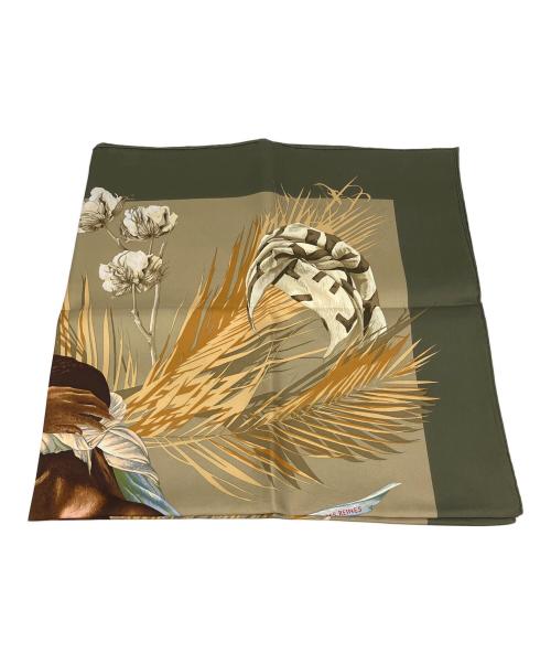 HERMES（エルメス）HERMES (エルメス) カレ90　王妃のターバン　スカーフ オリーブ×ブラウンの古着・服飾アイテム