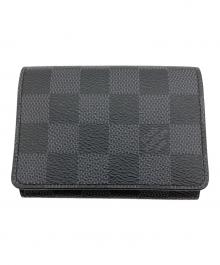LOUIS VUITTON（ルイ ヴィトン）の古着「ダミエ・グラフィット アンヴェロップ・カルト・ドゥ・ヴィジット カードケース」｜ブラック