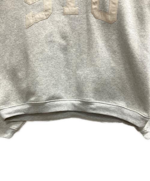 stussy（ステューシー）stussy (ステューシー) STU Applique Crew カレッジロゴスウェットシャツ オートミール サイズ:SIZE Mの古着・服飾アイテム