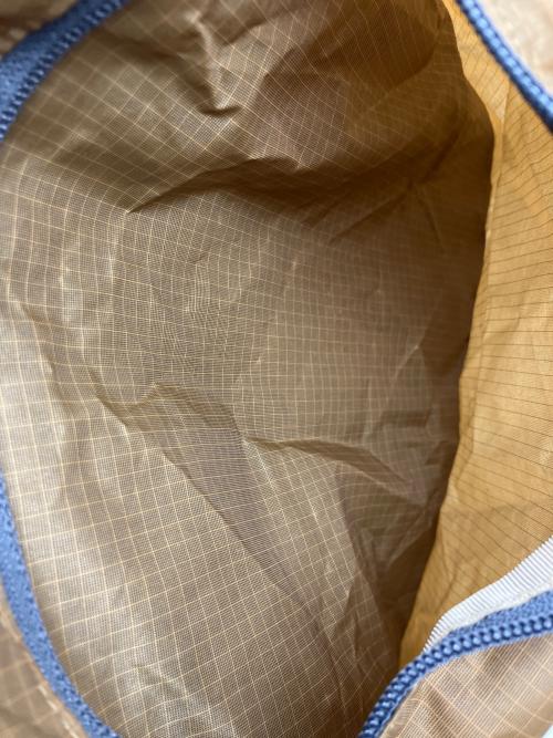 Patagonia（パタゴニア）Patagonia (パタゴニア) ウルトラライトブラックホールトートパック　2WAYバッグ ベージュの古着・服飾アイテム