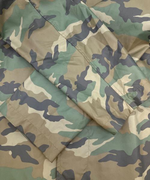 Traditional Weatherwear（トラディショナルウェザーウェア）Traditional Weatherwear (トラディショナルウェザーウェア) ナイロンコート カーキ サイズ:SIZE Mの古着・服飾アイテム