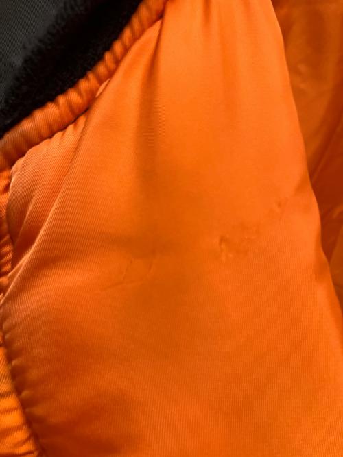 ALPHA INDUSTRIES（アルファインダストリーズ）ALPHA INDUSTRIES (アルファインダストリーズ) MA-1  フライトジャケット ブラック サイズ:SIZE Mの古着・服飾アイテム