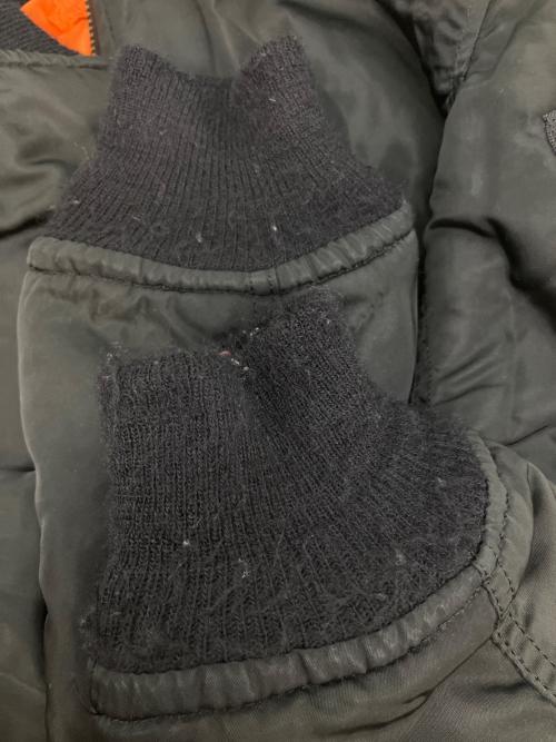 ALPHA INDUSTRIES（アルファインダストリーズ）ALPHA INDUSTRIES (アルファインダストリーズ) MA-1  フライトジャケット ブラック サイズ:SIZE Mの古着・服飾アイテム