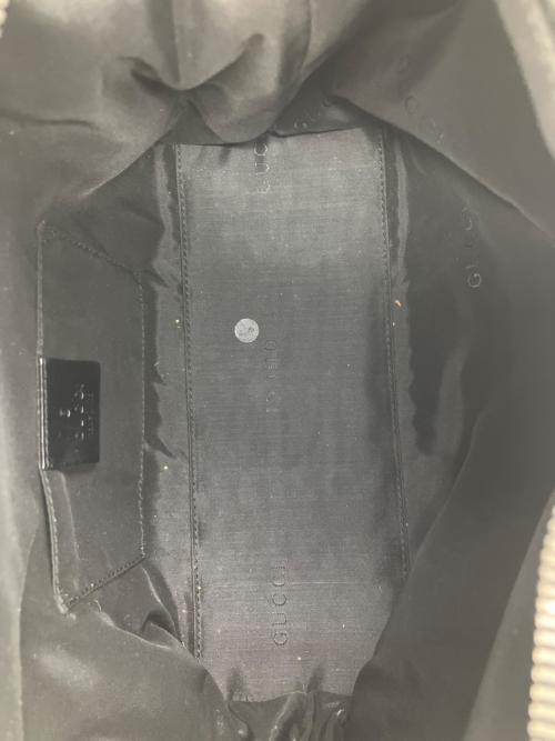 GUCCI（グッチ）GUCCI (グッチ) ワンショルダーバッグ ブラックの古着・服飾アイテム