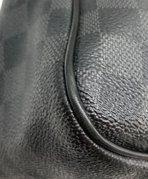 LOUIS VUITTON（ルイ ヴィトン）LOUIS VUITTON (ルイ ヴィトン) ダミエ・グラフィット ダニエルMM ショルダーバッグ グレーの古着・服飾アイテム