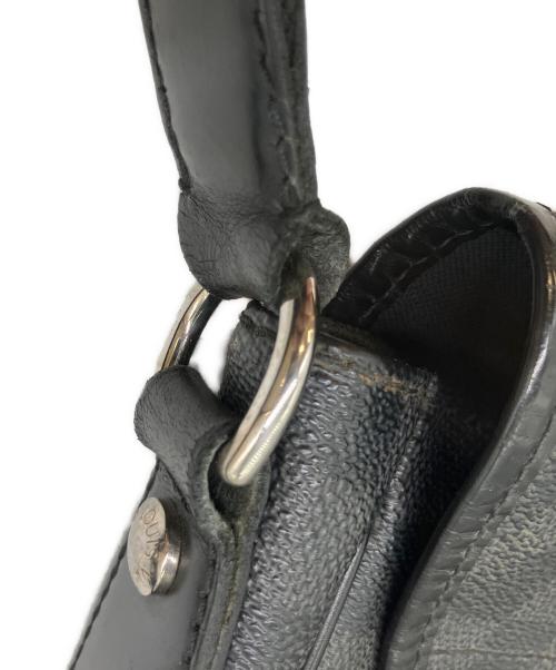 LOUIS VUITTON（ルイ ヴィトン）LOUIS VUITTON (ルイ ヴィトン) ダミエ・グラフィット ダニエルMM ショルダーバッグ グレーの古着・服飾アイテム
