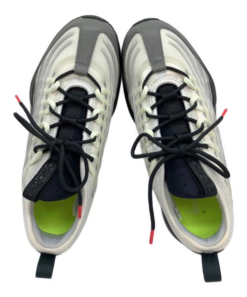 NIKE（ナイキ）NIKE (ナイキ) スニーカー ベージュ×ブラック サイズ:SIZE 27.0cmの古着・服飾アイテム