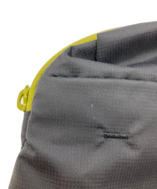 ARC'TERYX（アークテリクス）ARC'TERYX (アークテリクス) ヒリアドクロスボディバッグ ショルダーバッグ ブラック×イエローの古着・服飾アイテム