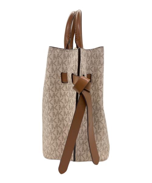 MICHAEL KORS（マイケル・コース）MICHAEL KORS (マイケル・コース) サッチェルラージ MKシグネチャー ベージュ×ブラウンの古着・服飾アイテム