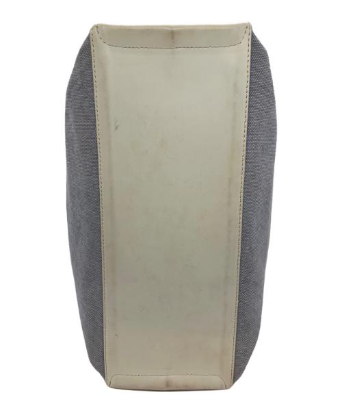 IACUCCI（イアクッチ）IACUCCI (イアクッチ) トートバッグ ホワイトの古着・服飾アイテム