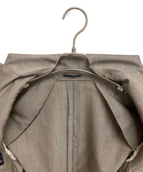 LARDINI（ラルディーニ）LARDINI (ラルディーニ) セットアップスーツ ベージュ サイズ:SIZE 48の古着・服飾アイテム