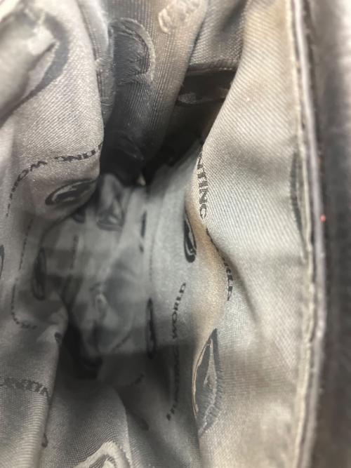 HUNTING WORLD（ハンティングワールド）HUNTING WORLD (ハンティングワールド) DISCOVER フォンケース ブラックの古着・服飾アイテム