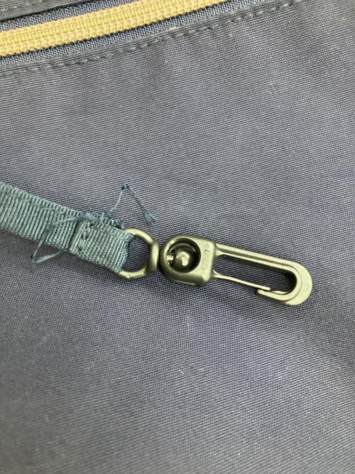 familiar（ファミリア）familiar (ファミリア) 2WAYリュック ネイビーの古着・服飾アイテム