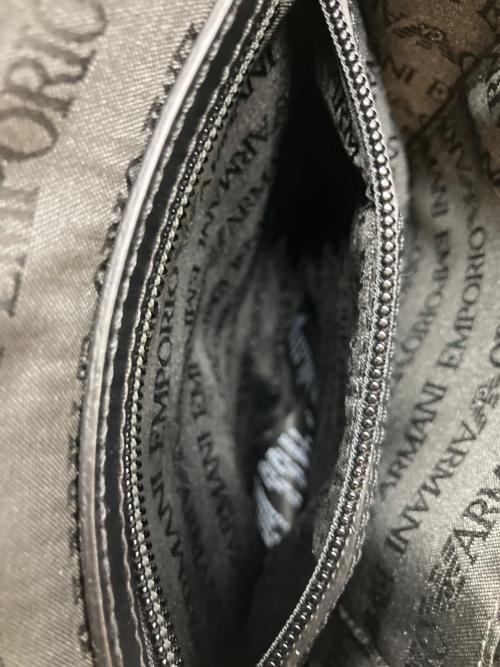 EMPORIO ARMANI（エンポリオ アルマーニ）EMPORIO ARMANI (エンポリオアルマーニ) ショルダーバッグ ブラックの古着・服飾アイテム