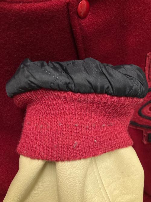 TROPHY JACKETS（トロフィージャケット）TROPHY JACKETS (トロフィージャケット) スタジャン レッド サイズ:SIZE XLの古着・服飾アイテム