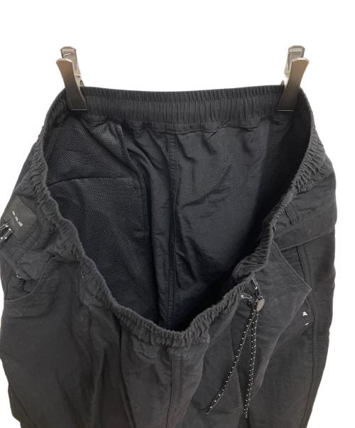 迷迭香（マンネンロウ）迷迭香 (マンネンロウ) ナイロンMWハーベストトラウザー ブラック サイズ:SIZE 3の古着・服飾アイテム