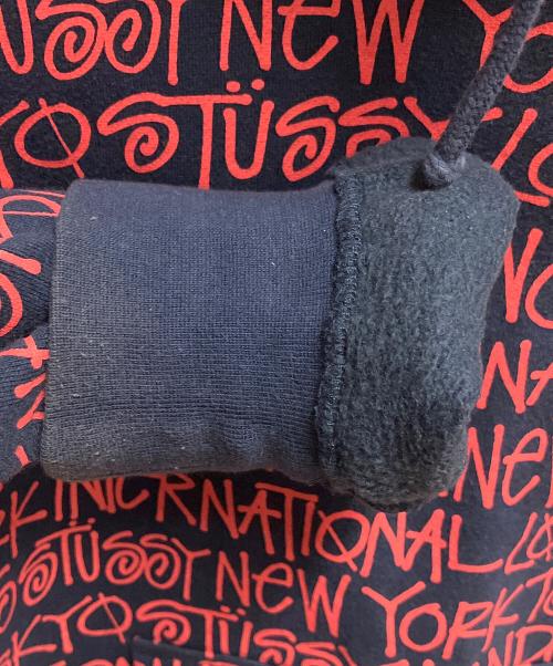 stussy（ステューシー）stussy (ステューシー) ワールドツアーロゴパーカー ネイビー×レッド サイズ:SIZE Sの古着・服飾アイテム