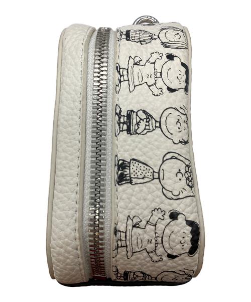 LACOSTE（ラコステ）LACOSTE (ラコステ) PEANUTS (ピーナッツ) プリントレザーショルダーバッグ ホワイトの古着・服飾アイテム