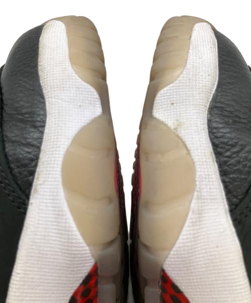 NIKE（ナイキ）NIKE (ナイキ) AIR JORDAN 11 RETRO LOW IE ローカットスニーカー ブラック×レッド サイズ:SIZE 26cmの古着・服飾アイテム